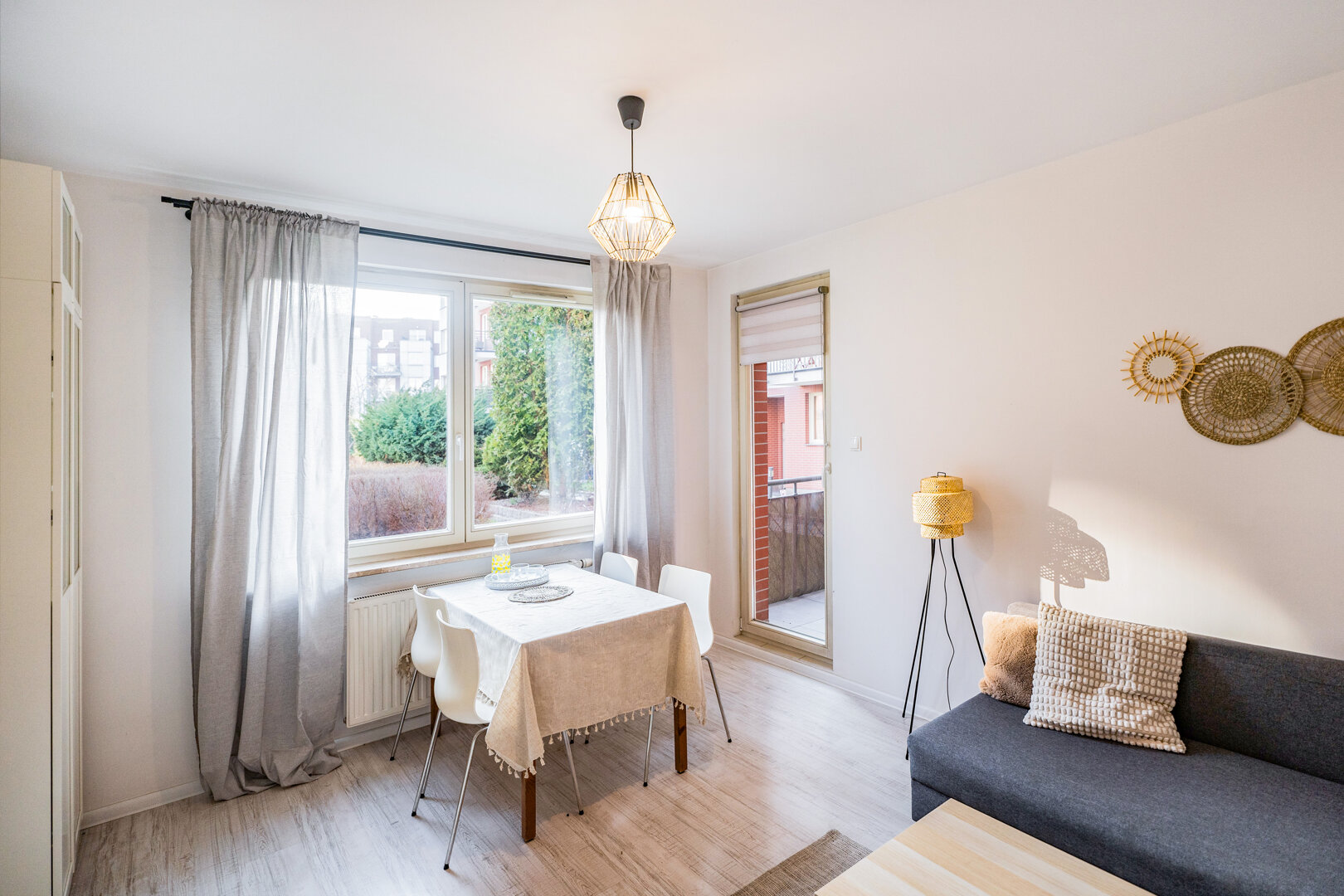 Przestronny apartament z sypialnia - Lastadia 35