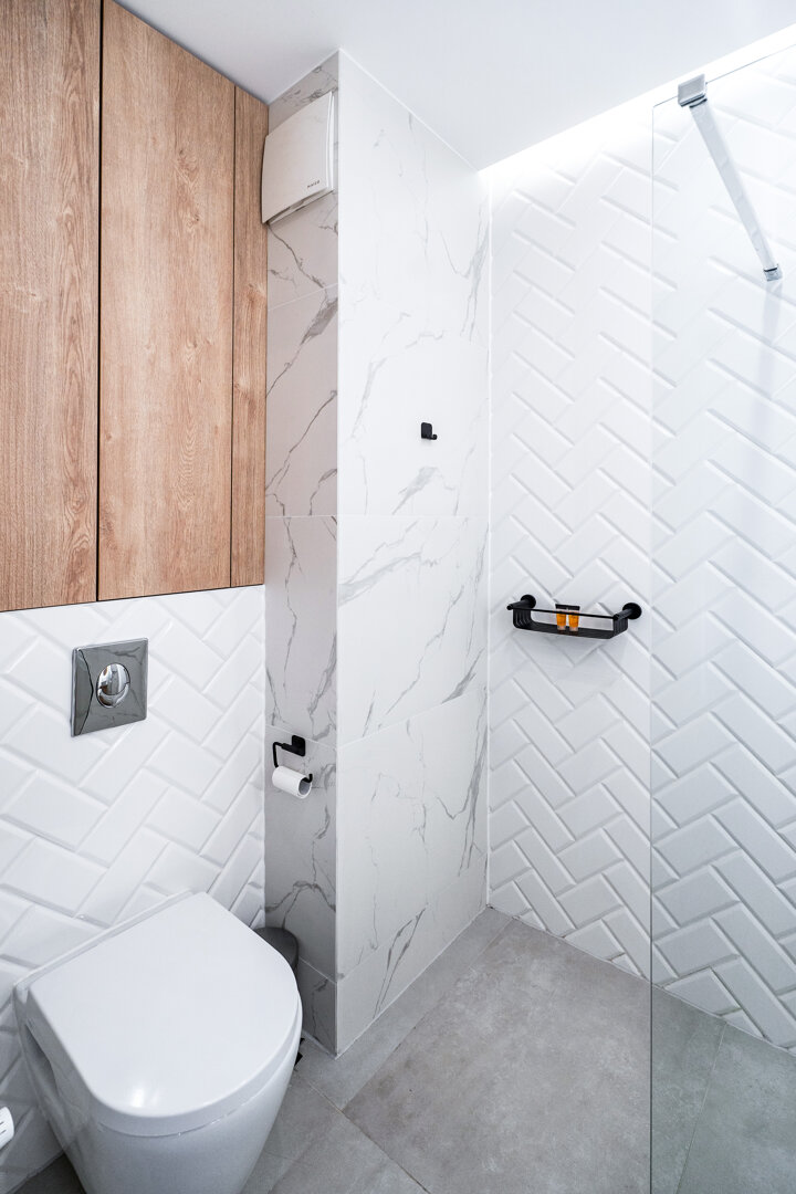 COSMO RADOMSKI, KNIECZYŃSKI, MEGGER SPÓŁKA JAWNA - 2