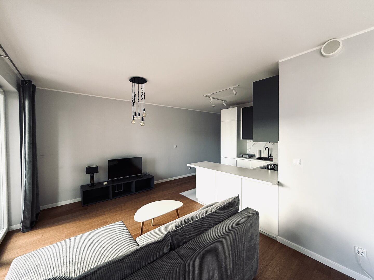 COSMO RADOMSKI, KNIECZYŃSKI, MEGGER SPÓŁKA JAWNA - 5