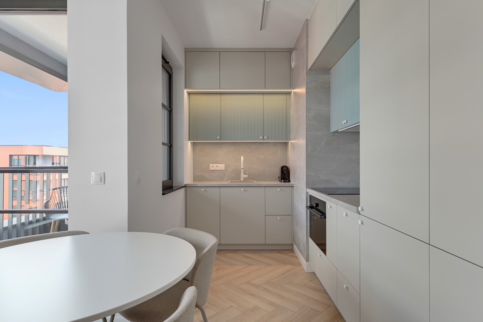 Studio typu Deluxe - Popiełuszki 22 - NR 3